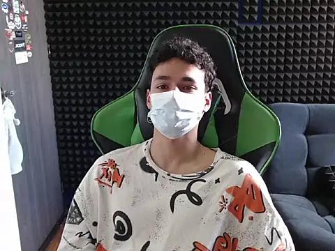 Curly Angel24 online show from 17, 12, 2025