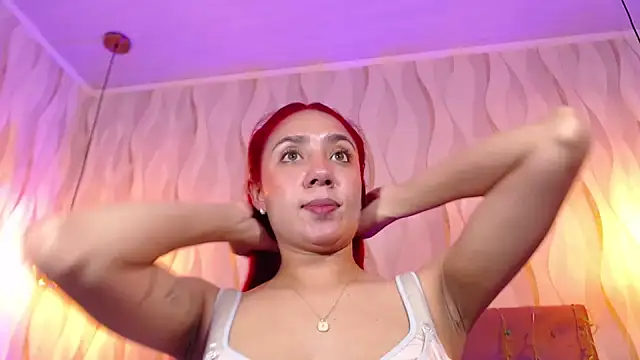 IsabelaLatina online show from 23, 9, 2025