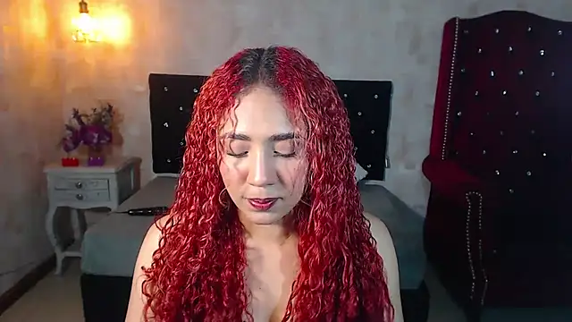 Snapshot of IsabelaLatina chatting on 15, 6, 2026 IsabelaLatina online show from 15, 6, 2026