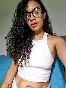 Snapshot of angela__98 chatting on 1, 7, 2026 angela 98 online show from 1, 7, 2026