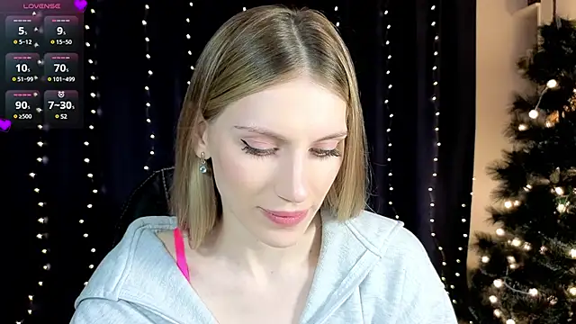 Lilianna Just online show from 2, 1, 2025