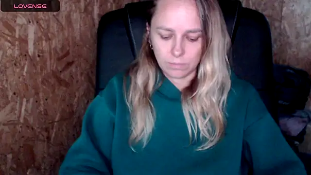 Snapshot of las_sweet chatting on 7, 7, 2026 las sweet online show from 7, 7, 2026
