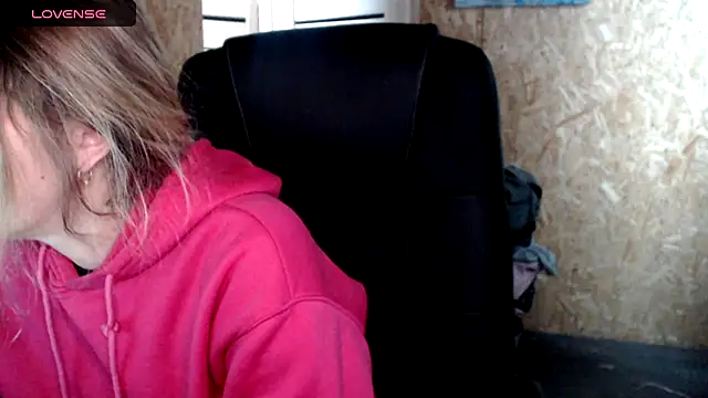 Snapshot of las_sweet chatting on 9, 7, 2026 las sweet online show from 9, 7, 2026