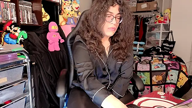 Snapshot of ShinyCherub chatting on 19, 6, 2026 ShinyCherub online show from 19, 6, 2026