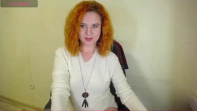 Snapshot of RedHeadSTARx chatting on 28, 2, 2025 RedHeadSTARx online show from 28, 2, 2025