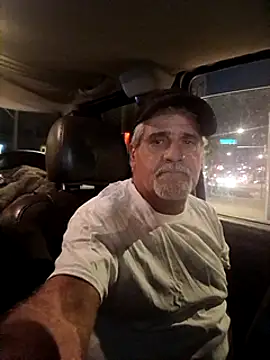 Snapshot of TTolbert chatting on 9, 2, 2025 TTolbert online show from 9, 2, 2025