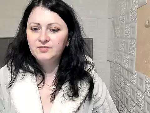 Snapshot of Lillian2 chatting on 2, 3, 2025 Lillian2 online show from 2, 3, 2025