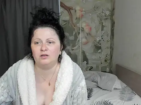 Snapshot of Lillian2 chatting on 25, 5, 2026 Lillian2 online show from 25, 5, 2026