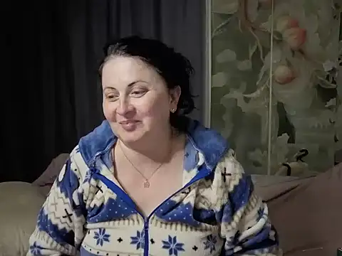Snapshot of Lillian2 chatting on 12, 7, 2026 Lillian2 online show from 12, 7, 2026