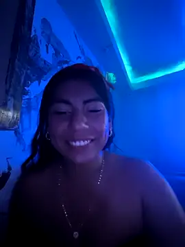 Snapshot of Sofi_love_2 chatting on 8, 5, 2026 Sofi love 2 online show from 8, 5, 2026