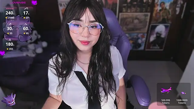 Snapshot of emi_cute chatting on 17, 9, 2025 emi cute online show from 17, 9, 2025