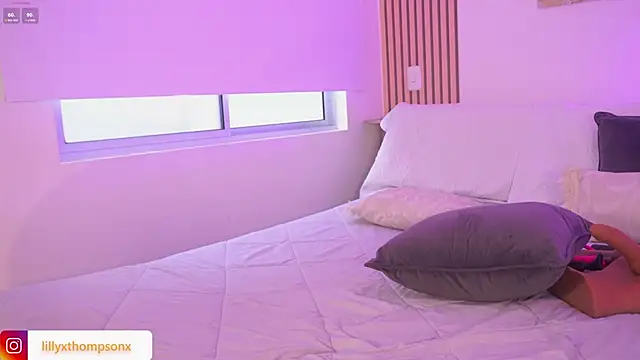 LillyThompson online show from 21, 11, 2025