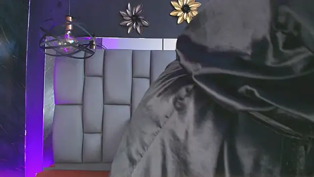  MiaBrown  online show from 5, 11, 2025