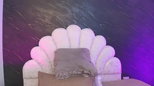  MiaBrown  online show from 16, 3, 2026