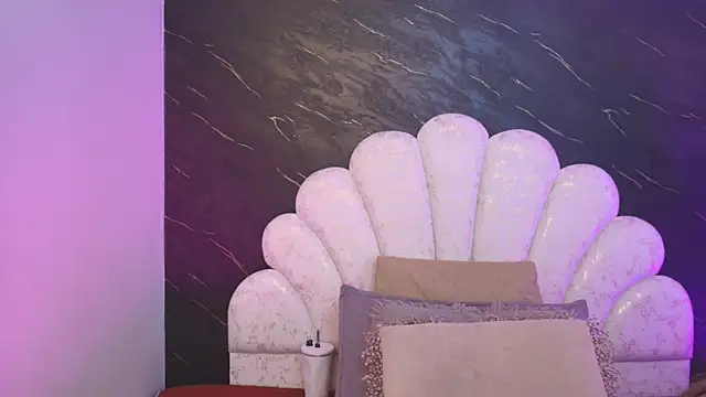  MiaBrown  online show from 1, 4, 2026