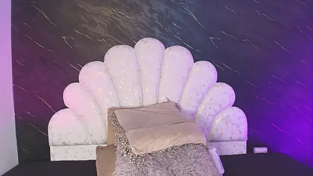  MiaBrown  online show from 6, 4, 2026