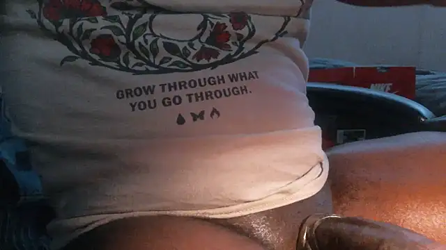 1curvegod1 online show from 8, 4, 2026