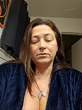 Snapshot of angelbaby1998 chatting on 17, 12, 2024 angelbaby1998 online show from 17, 12, 2024