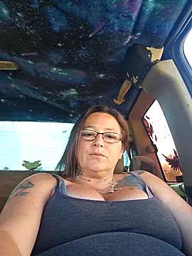 Snapshot of angelbaby1998 chatting on 11, 5, 2026 angelbaby1998 online show from 11, 5, 2026