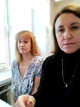 DonnaMagdalena online show from 11, 11, 2025