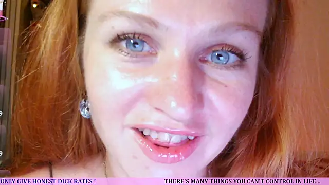 Snapshot of Cassie_Wild chatting on 12, 7, 2026 Cassie Wild online show from 12, 7, 2026