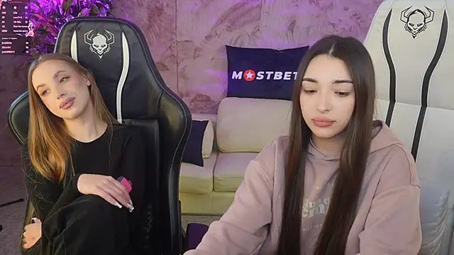 Jasmine Flow online show from 4, 1, 2025