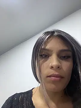 Tiffanysurez  online show from 19, 2, 2026