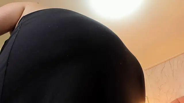 nalalye cruzz  online show from 26, 1, 2025