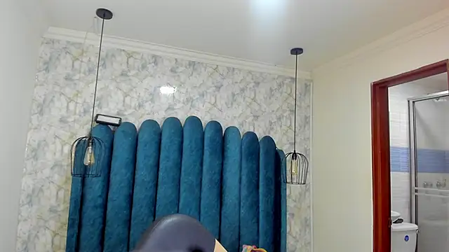 nalalye cruzz  online show from 19, 3, 2026