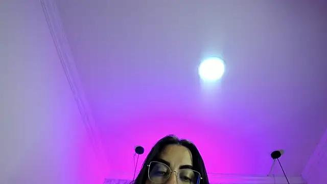 nalalye cruzz  online show from 2, 5, 2026