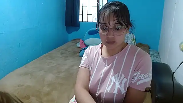 clarisse69 online show from 17, 12, 2024