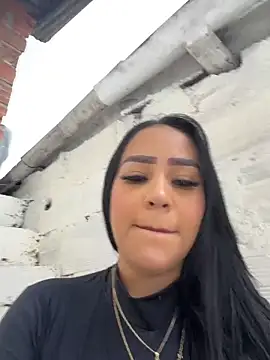 Snapshot of Luisa_Fernandaa chatting on 25, 4, 2026 Luisa Fernandaa online show from 25, 4, 2026