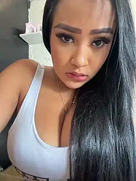 Snapshot of Luisa_Fernandaa chatting on 29, 4, 2026 Luisa Fernandaa online show from 29, 4, 2026