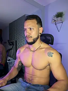 ARON TAYLER01 online show from 4, 12, 2025