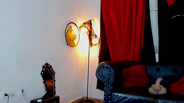 misslombana online show from 25, 4, 2026