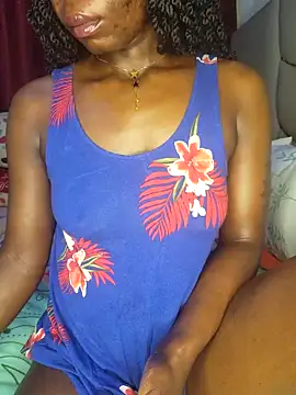 Snapshot of NicRaisaa chatting on 5, 5, 2026 NicRaisaa online show from 5, 5, 2026