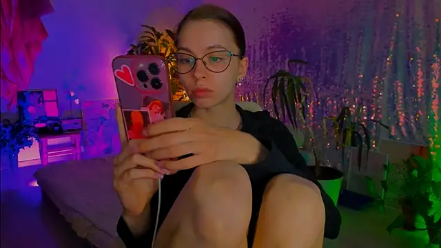 poli   online show from 5, 4, 2026