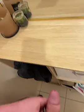 Cozqhh online show from 20, 4, 2026