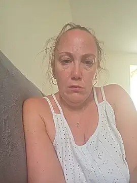 Wisie Cutie online show from 15, 7, 2026