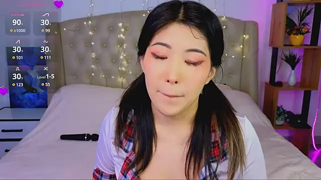 Wendy  Hills online show from 7, 3, 2025