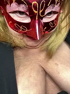 Snapshot of mariannecox chatting on 4, 12, 2024 mariannecox online show from 4, 12, 2024