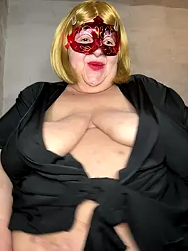 Snapshot of mariannecox chatting on 8, 12, 2024 mariannecox online show from 8, 12, 2024