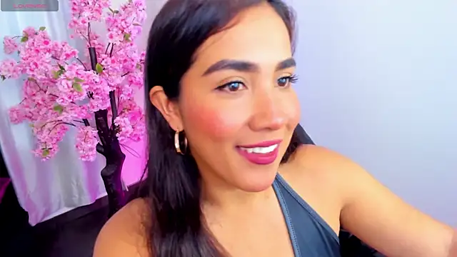 KAROLIVONNE online show from 2, 7, 2026