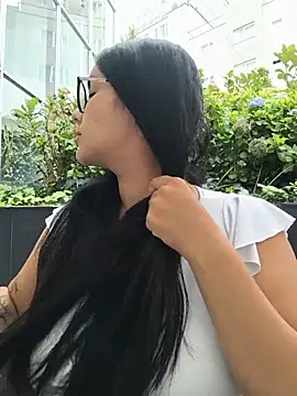 Snapshot of Annya-sweet chatting on 2, 6, 2026 Annya-sweet online show from 2, 6, 2026