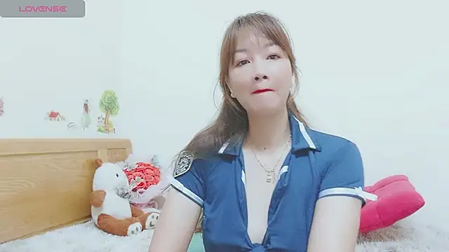 Snapshot of Holygirlsweet777 chatting on 2, 12, 2024 Holygirlsweet777 online show from 2, 12, 2024