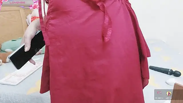 Snapshot of Holygirlsweet777 chatting on 4, 10, 2025 Holygirlsweet777 online show from 4, 10, 2025