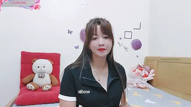 Snapshot of Holygirlsweet777 chatting on 7, 11, 2025 Holygirlsweet777 online show from 7, 11, 2025