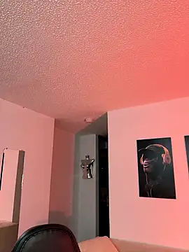 i am nina  online show from 7, 3, 2025