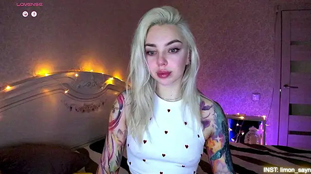 LillyMoure  online show from 18, 2, 2026