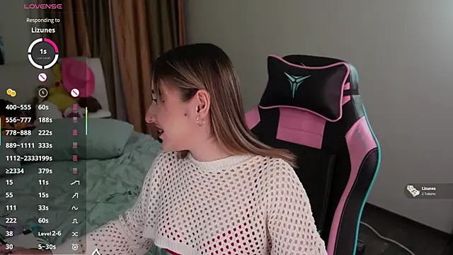 Fiona-Love online show from 25, 10, 2025